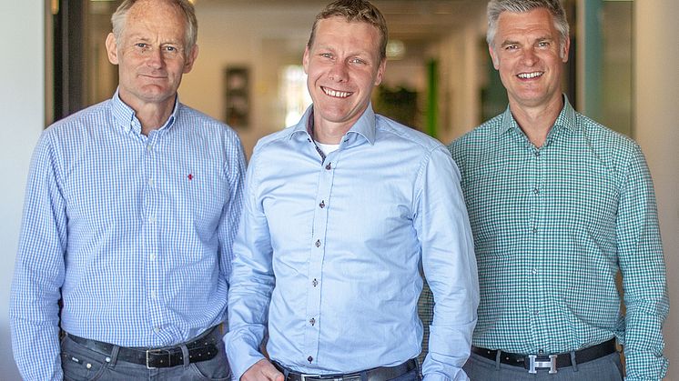 Från vänster: Magnus Orrebrant, vd Vehco, Magnus Gunnergård, medgrundare Vehco, Stefan Albertsson, vd Addsecure Group /// Foto: Addsecure & Vehco
