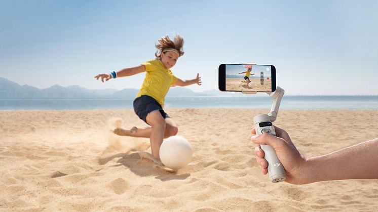 Osmo mobile 7_Low angle shooting.jpg