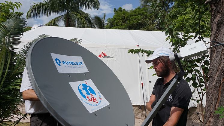 Eutelsat renouvelle son soutien à Télécoms Sans Frontières et devient mécène de l’ONG