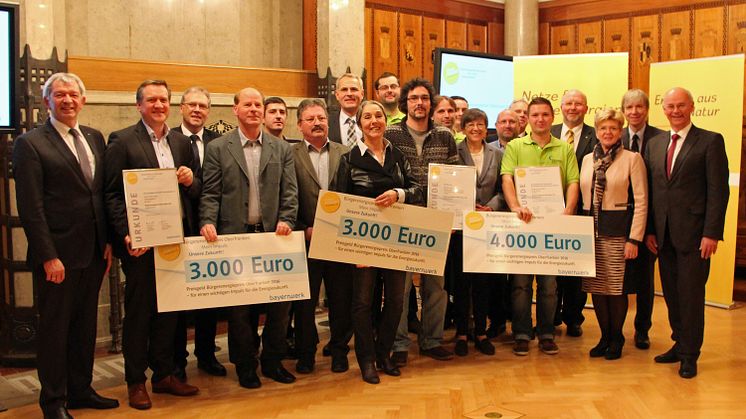 Das Bayernwerk hat mit Unterstützung der Regierung von Oberfranken den Bürgerenergiepreis 2016 vergeben.