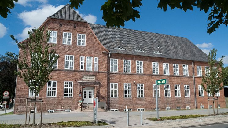 Fra tysk pigeskole til politistation
