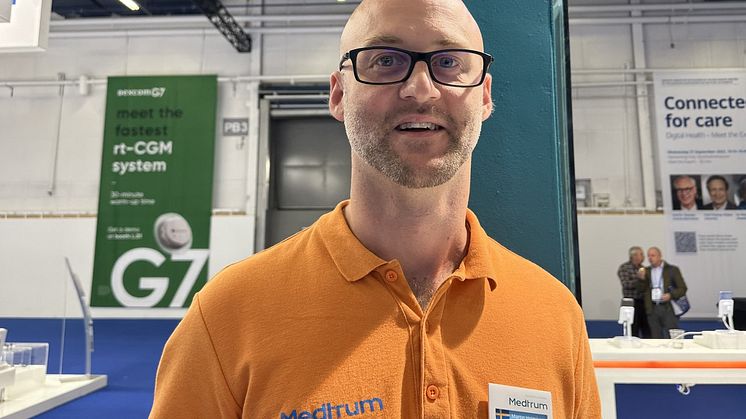 Martin är mycket nöjd med sin pump som han styr via sin mobil