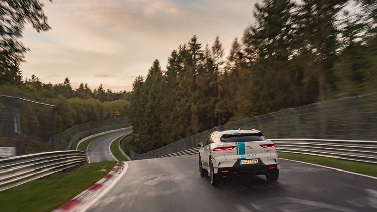 Jag_I-PACE_RACE_eTAXI_Nurburing_11