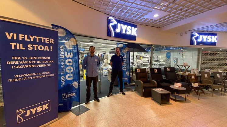 Butikksjef Gezim Vrenezi og Distriktsjef Claus Kjeldsen