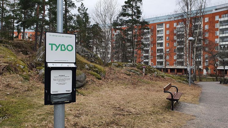 Miljövänliga hundpåsar i Granängsringen. 