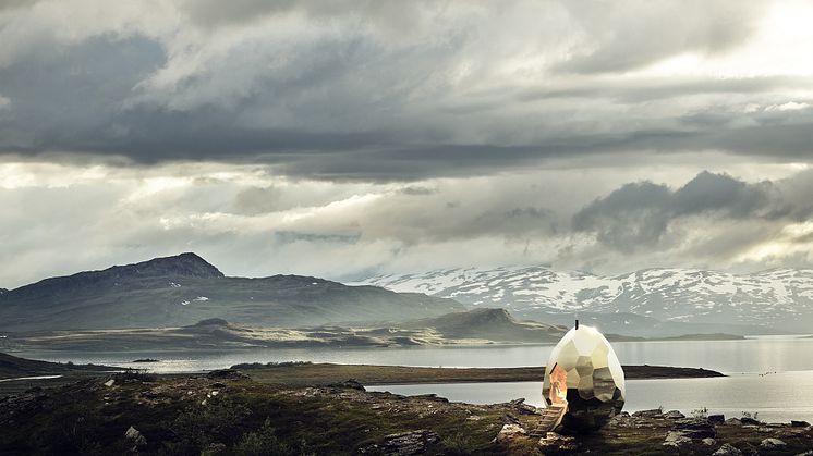 Riksbyggen överraskar Kiruna med äggformad bastu av konstnärerna Bigert & Bergström - Solar Egg