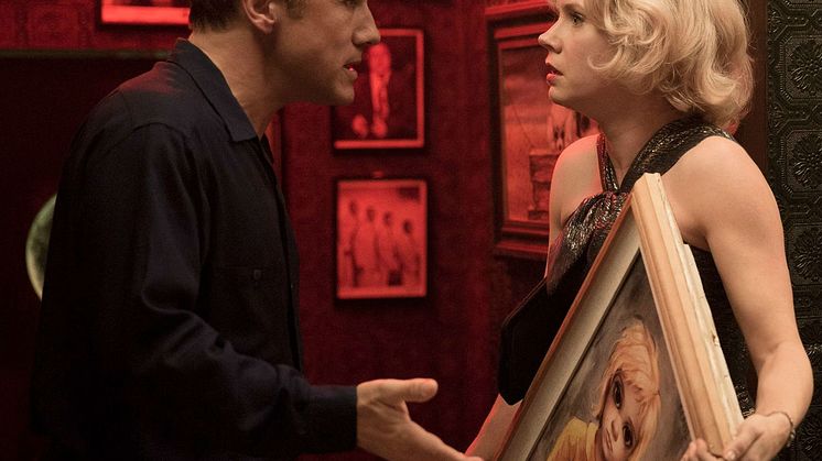 Amy Adams vinner en Golden Globe i kategorin Bästa kvinnliga huvudroll i Tim Burtons BIG EYES