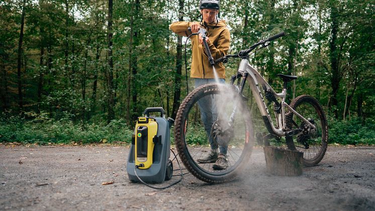 OC_Repeat_Bike_Key_Visual_01_CI20-150_DPI.jpg