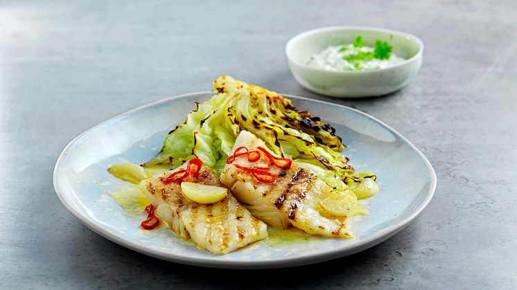 SFN Stockfish recipe Grilled Norwegian Stockfish with spring cabbage and garlic butter v1_1