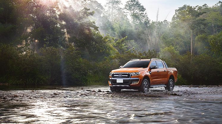 Frankfurtban bemutatkozik az új Ford Ranger; a leggazdagabb felszereltségű Wildtrak változat minden eddiginél több stílust és sokoldalúságot kínál