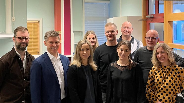 Från vänster: Jens Hedström, Per Pettersson, Annika Niklasson, Emma Nyström, Björn Lavander, Annika Sandberg, Hans Öhlund, Robert Sundström och Malin Carlborg. Foto: Laila Bäckström