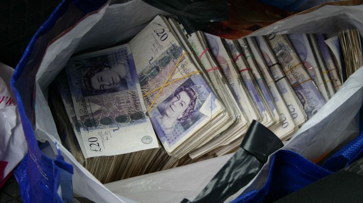 Lon 24/13 Some of the cash seized