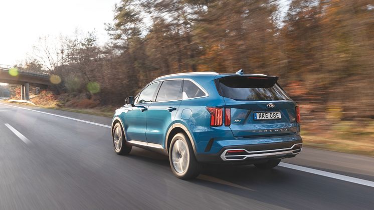Kia_Sorento_PHEV_Print_003
