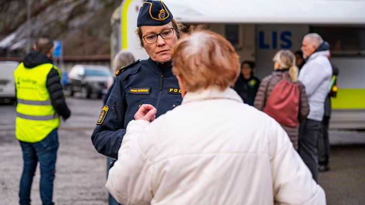 Bland aktiviteterna märks informationsmaterial, utbildningar på skolor, olika typer av kontroller för att exempelvis förhindra narkotikabrott – och mycket annat.
