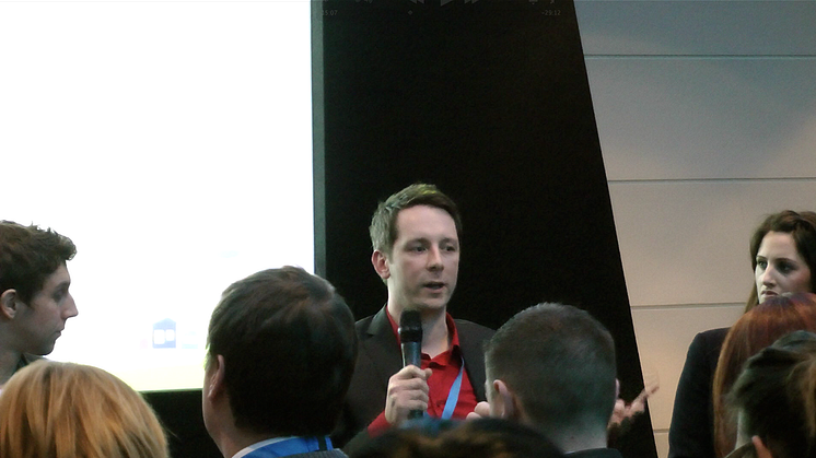 Integrating social media into cross channel strategies discussed during #SMWF Europe [video]