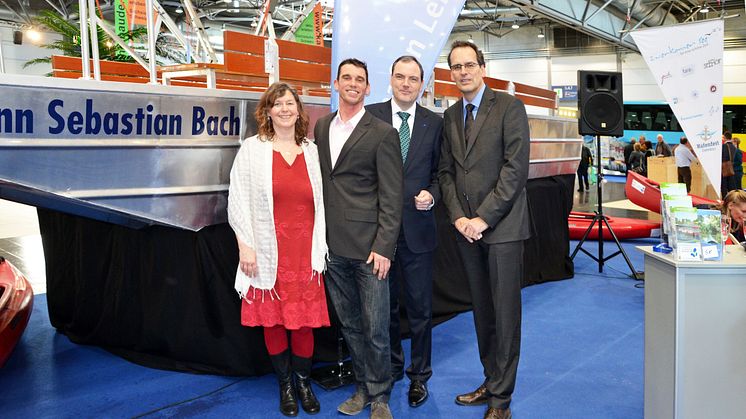 Stadthafen Leipzig - Motorboottaufe auf der Beach & Boat 2015