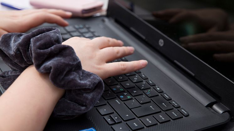 Högskolan håller onlinekurs om cybersäkerhet – riktad mot tjejer