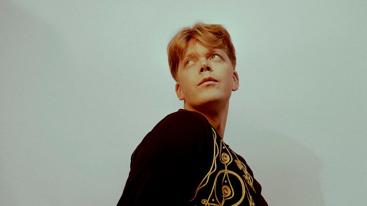Augustine tar farväl av ungdomen på sitt andra album ”Youth And Why It Ends”