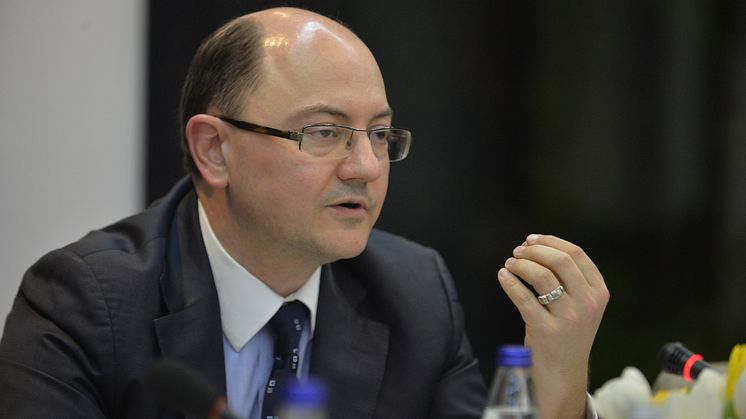 Cătălin Creţu la dezbaterea "Strategii noi de plăţi într-o lume post-reglementare"
