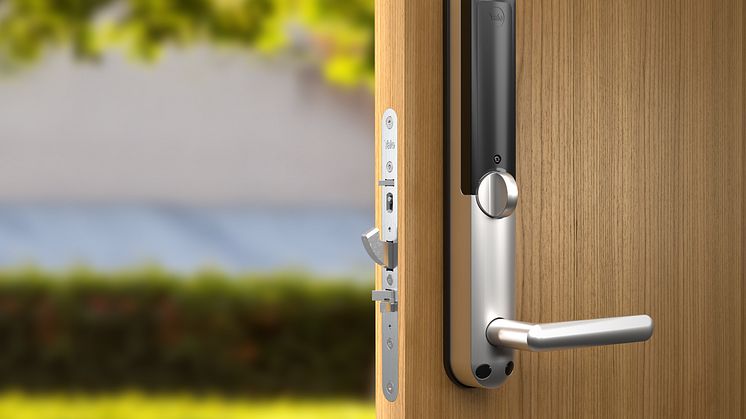 Yale_Doorman_L3_Environment_Image_10_Brushed steel