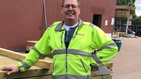 Pladsmedarbejder Jan Skov Sørensen har 25 års-jubilæum i  Bygma Kerteminde den 26. juni 2021