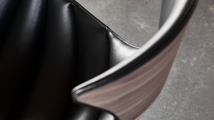 Bruunmunch_lobster_loungechair_b