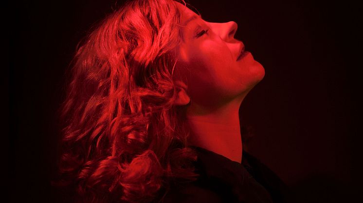 Katharina Nuttall är artist, filmkompositör och musikproducent. I mars kommer hennes fjärde album – The Garden.