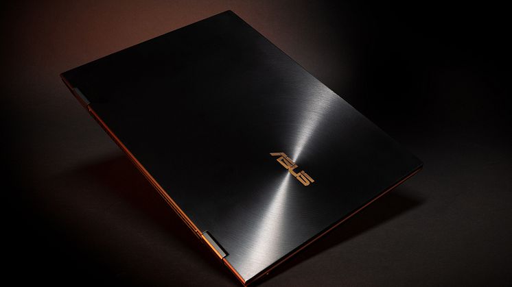 ZenBook Flip S (UX371)