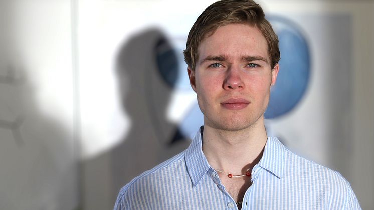 Unge entreprenören Axel Ahlström skapade sensationell omsättning i sitt UF-företag. (Foto: Anders Walls Stiftelse)