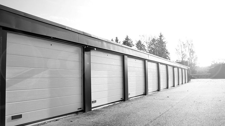 Gamla, trasiga garageportar kan var farliga