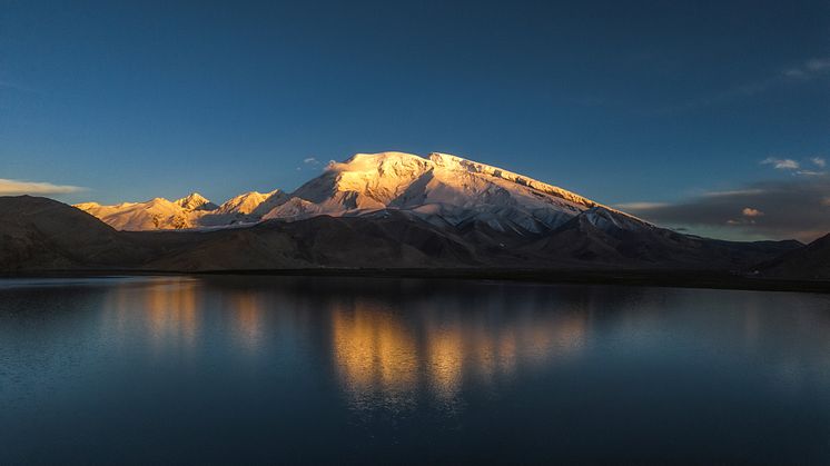 1x Golden mountain (Shot on)
