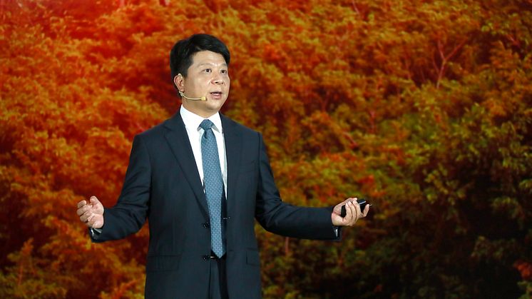 Guo Ping, Huaweis roterande ordförande, håller sitt inledningsanförande på det sjuttonde årliga Global Analyst Summit