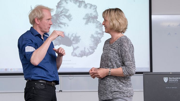 Prof. Hilmar Gudmundsson explaining the modelling tool to Prof. Christine Hvidberg of the University of Copenhagen