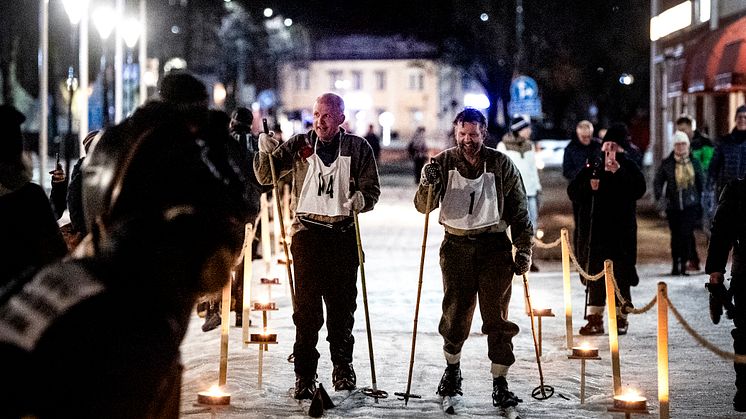 Mattias och Jakob Alm Jubileumsvasan