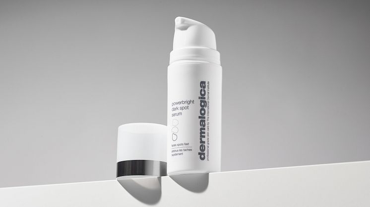 Nyhet! PowerBright Dark Spot Serum  – för jämnare hudton utan fläckar