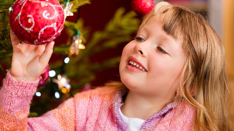 Top Tips to Recycle around the Christmas tree! 