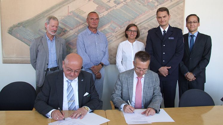 Erfolgreiche Kooperation zwischen der Technischen Hochschule Wildau und dem Zentraldienst der Polizei des Landes Brandenburg  wird fortgeführt