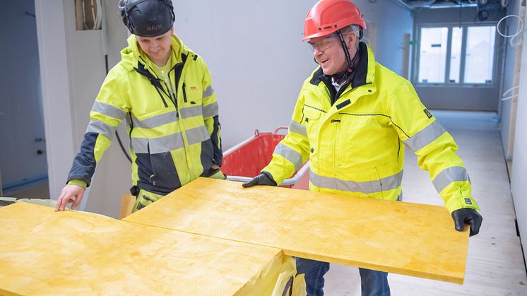 Weber har levererat golvsystem med golvavjämningar och akustiska lösningar, som skapar en ljudisolering mellan våningsplanen och rummen i huset