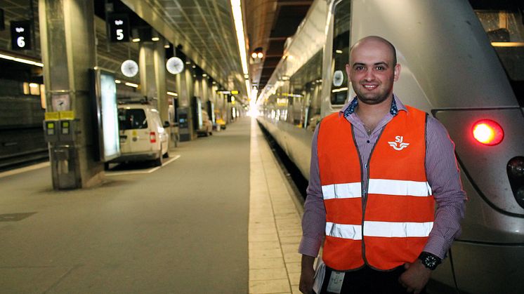 Korta vägen i Almedalen: Oussema fick drömjobbet efter ett år i Sverige