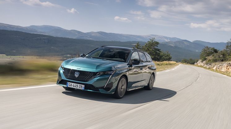 4_peugeot_308_sw_f-61a49b8c52d1e