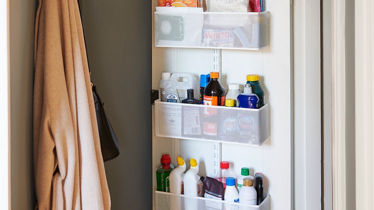 Elfa_On_door_storage_Interior_Click_in_system_415