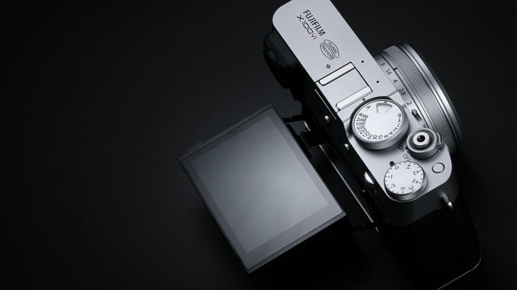 X100VI_black back_25