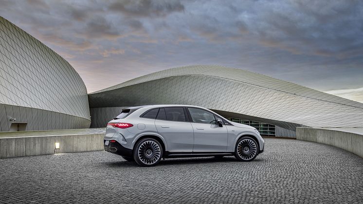 Mercedes-AMG EQE SUV