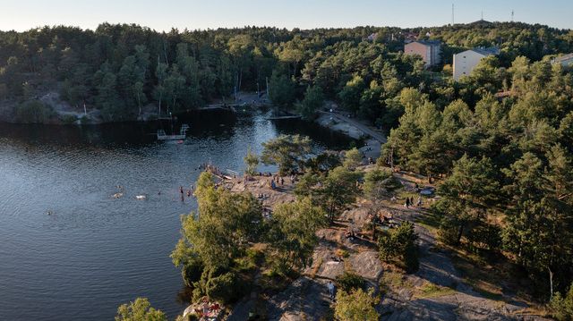 Bergsjön ska bli ännu finare. Den 23 maj är det dags för Hela Bergsjön städar. 