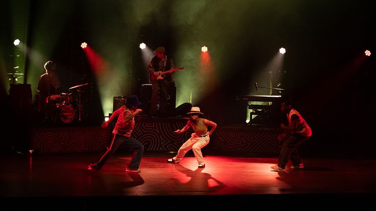 Scene foto GROOVE première - Photo by Emile Vrolijk  (22).JPG