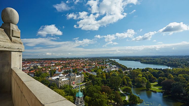 Hannover: Udsigt fra Neuen Rathaus over Maschsee 