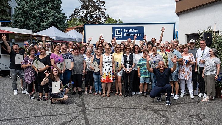 Langjährige Mitarbeiterinnen und Mitarbeiter der LIEBLANG Gruppe wurden im Rahmen eines Sommerfestes geehrt. (Foto: Yasin Pehlivan)