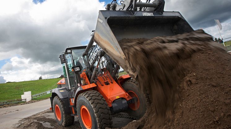 Hitachi ZW140PL