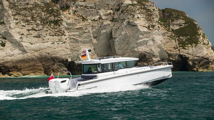 Axopar 37 powered with twin CXO300 diesel outboards