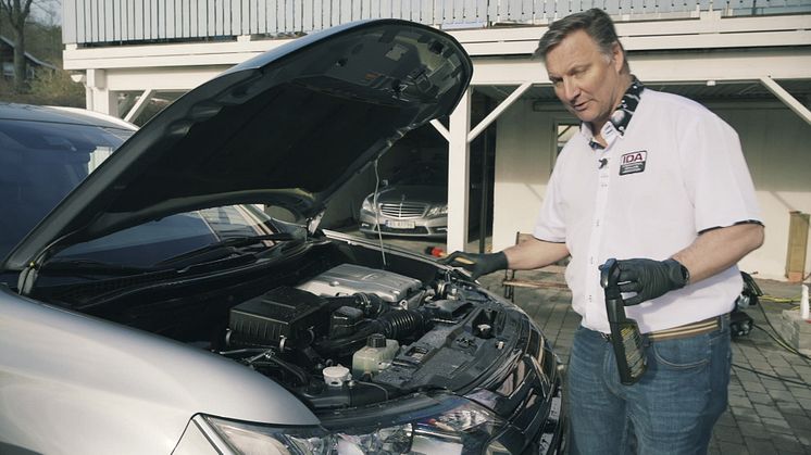 Utrygg på vask av motorrommet på bilen? Her er våre 12 tips til trygg motorvask!